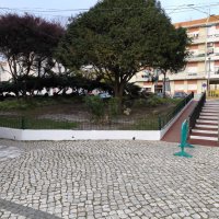 Requalificação do jardim da Rua Egas Moniz